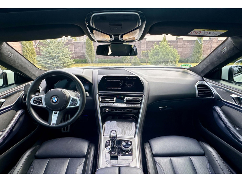 Кришталевий селектор КПП  ( з логотипом 8 ) на BMW 8 Series G14 / G15 / G16 2018-2023 року