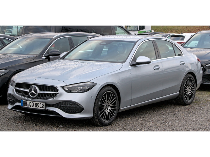 Решітка радіатора  ( GT Full Black ) на Mercedes-Benz C-Class W206 2021-2026 року