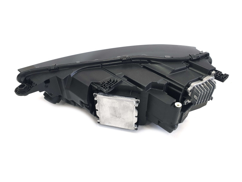 Передні фари  Фара RH ( Full Led Європа ) комплектна на Audi Q5 80A 2016-2020 року