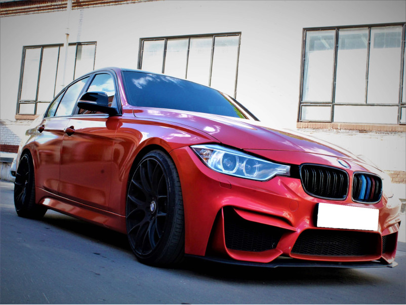 Ніздрі M-color ( Подвійні M-Look ) на BMW 3 Series F30 / F31 2011-2018 року