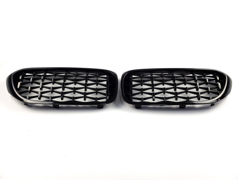 Ніздрі Diamond All Black  на BMW 5 Series G30 / G31 2017-2020 року