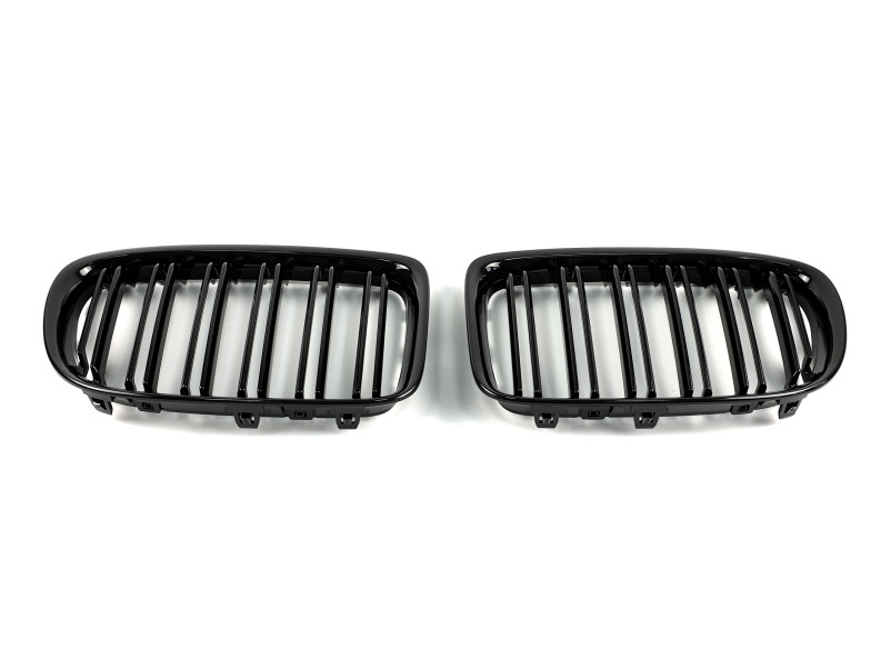 Ніздрі Чорний глянець ( Подвійні M-Look ) на BMW X1 E84 2009-2015 року