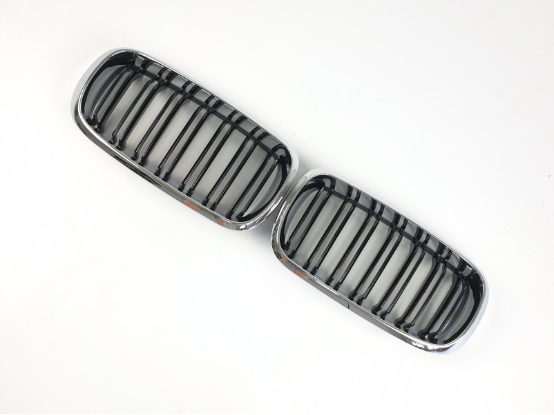 Ніздрі Чорні Глянець Хром Рамка ( Подвійні M-Look ) на BMW X5 F15 2013-2018 року
