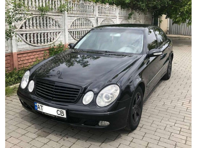 Решітка радіатора ALL Black ASYY на Mercedes-Benz E-Class W211 2002-2006 року