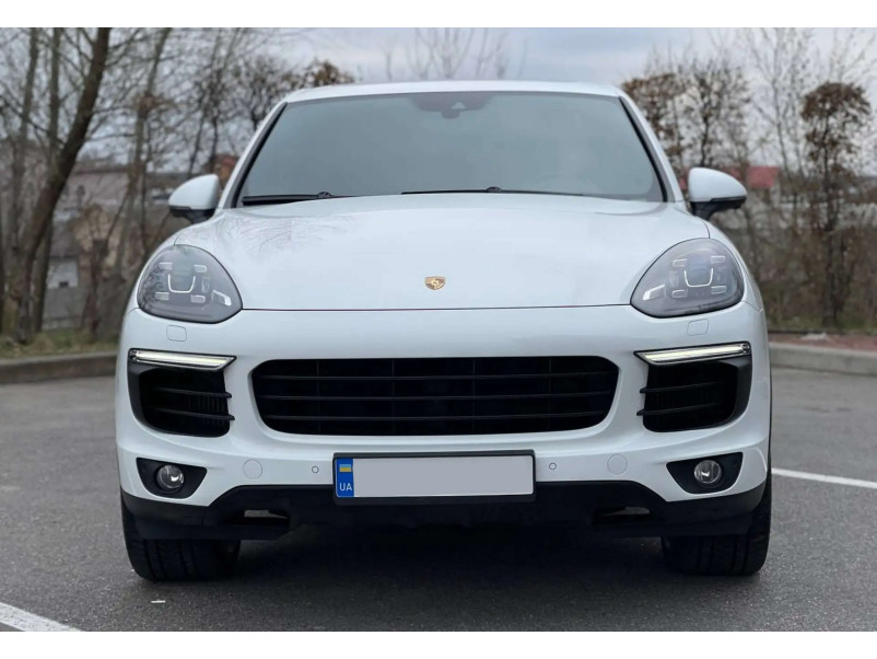 Передній бампер  ( стиль Cayenne S ) на Porsche Cayenne 958 2014-2017 року
