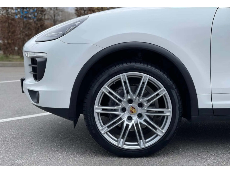 Передній бампер  ( стиль Cayenne S ) на Porsche Cayenne 958 2014-2017 року