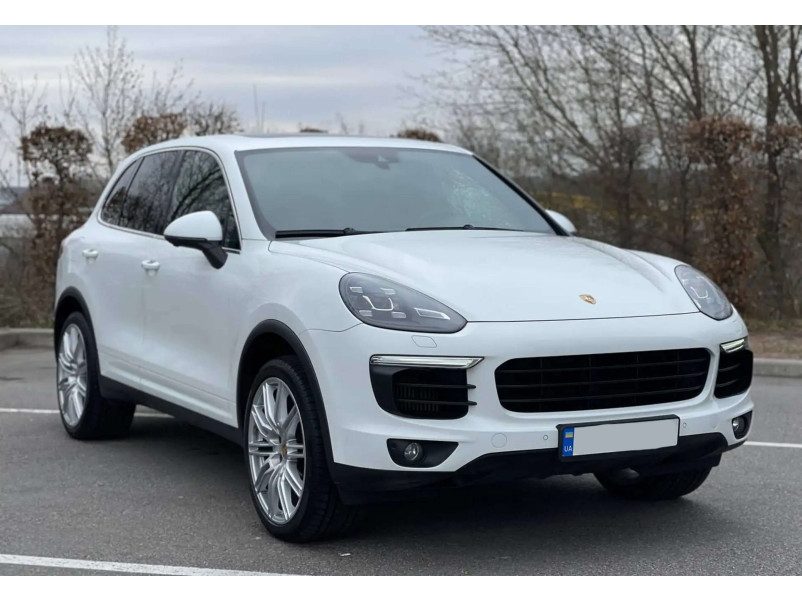 Передній бампер  ( стиль Cayenne S ) на Porsche Cayenne 958 2014-2017 року