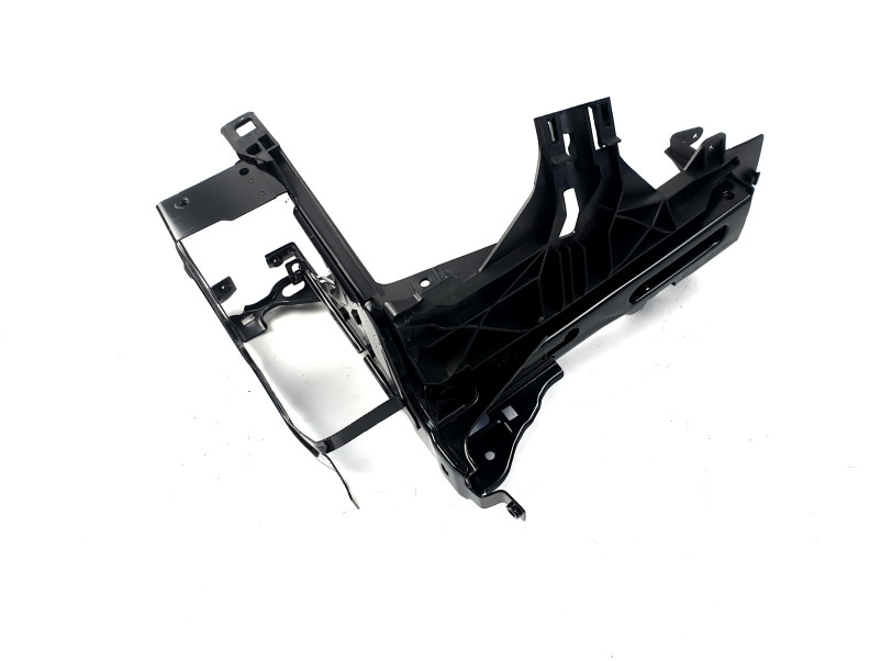Кузовні деталі  кронштейн LH фари на BMW 5 Series F10 / F11 2010-2017 року