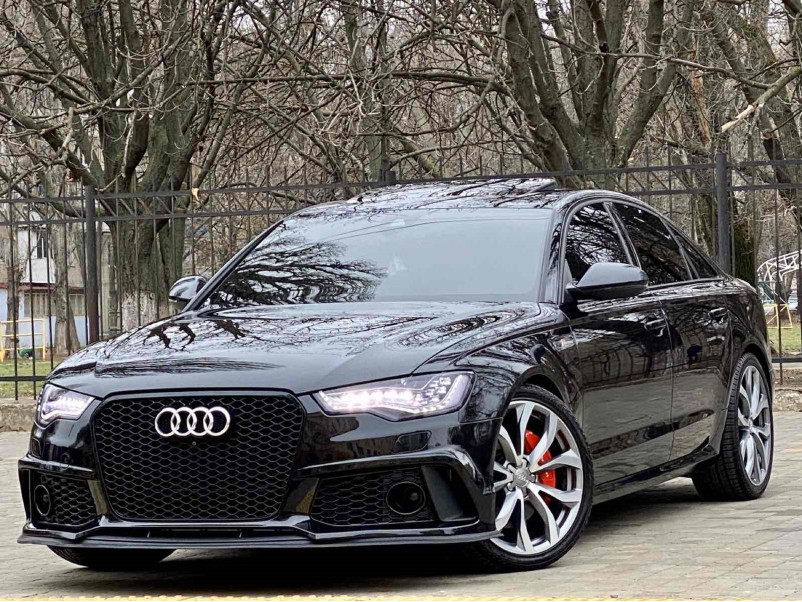 Решітка радіатора Full Black ( в стилі RS6 ) на Audi A6 C7 2011-2014 року