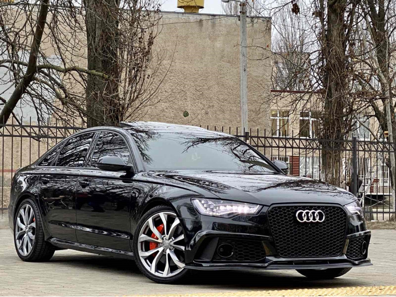 Решітка радіатора Full Black ( в стилі RS6 ) на Audi A6 C7 2011-2014 року