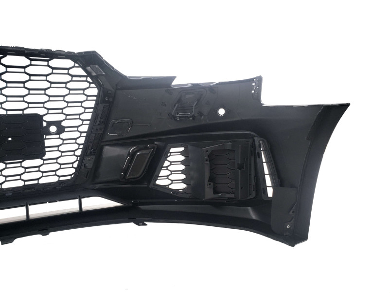 Передній бампер  ( в стилі RS4 без радарів V1 ) на Audi A4 B9 2015-2019 року