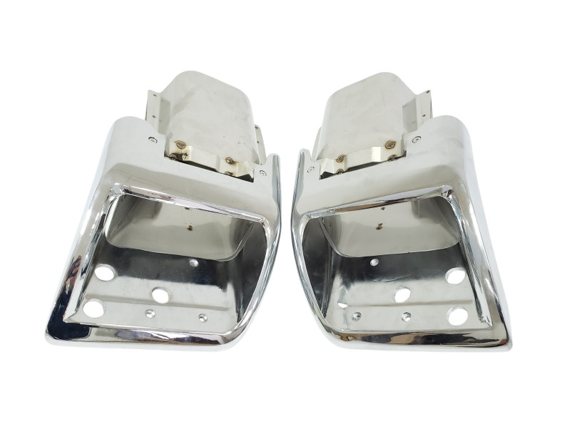 Насадки на вихлоп Chrome  на Land Rover Range Rover Vogue L322 2010-2013 року