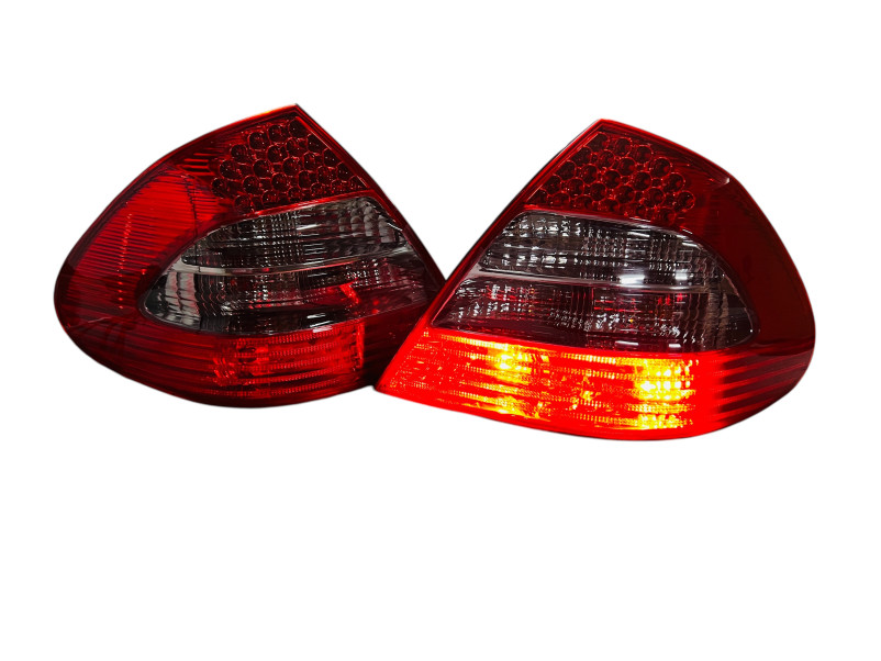 Задні ліхтарі  ( Avantgarde ) Стопи на Mercedes-Benz E-Class W211 2007-2009 року