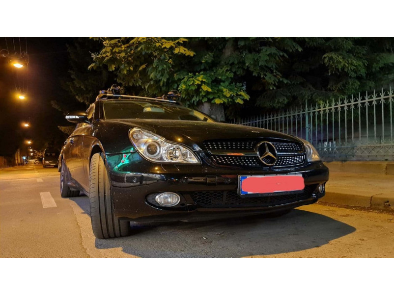 Решітка радіатора Black Diamond на Mercedes-Benz CLS-Class C219 2004-2008 року