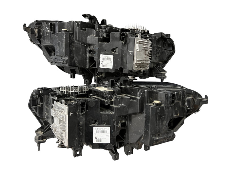 Передні фари  Led ( EU ) оригінал на BMW X5 G05 2018-2022 року