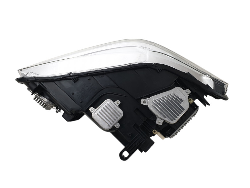 Передні фари  ( Led ) на BMW X1 F48 2015-2019 року