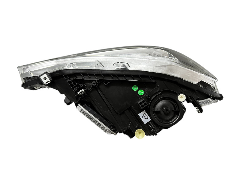 Передні фари  ( з Ксенона в Led ) на BMW 3 Series F30 / F31 2011-2018 року