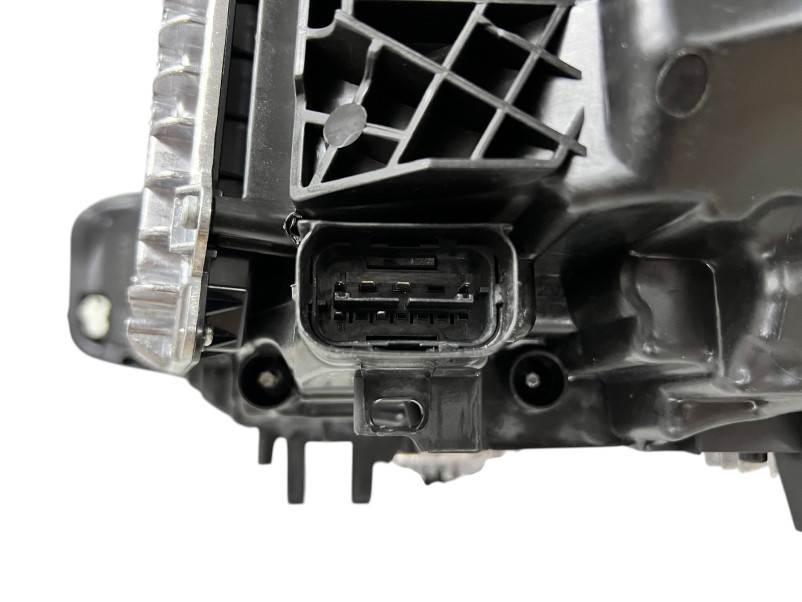 Передні фари  ( з Ксенона в Led ) на BMW 3 Series F30 / F31 2011-2018 року