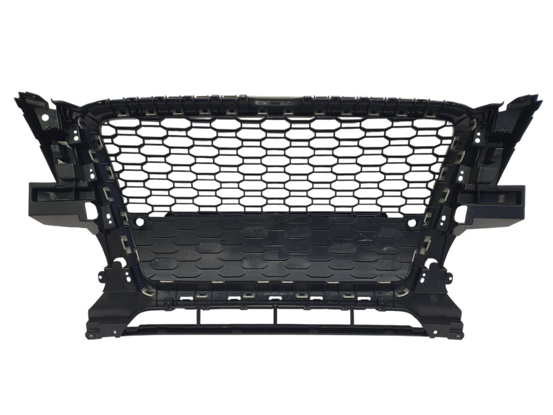 Решітка радіатора Full Black ( в стилі RSQ5 ) на Audi Q5 8R 2008-2012 року