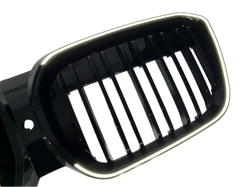 Ніздрі Чорний глянець IX3 LED ( Iconic Glow ) 2bar C на BMW X3 G01 2022-2024 року