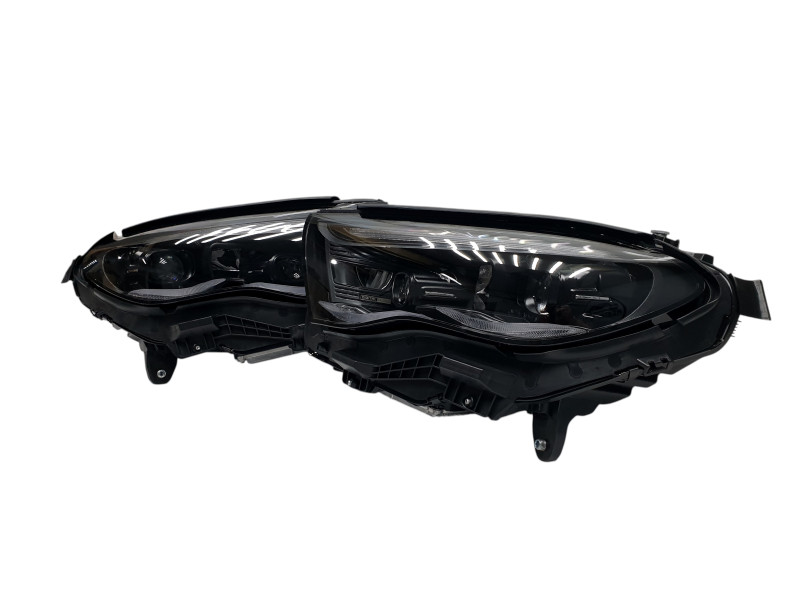 Передні фари  Digital Light ( заміна Led ) на Mercedes-Benz E-Class W214 2023-2026 року