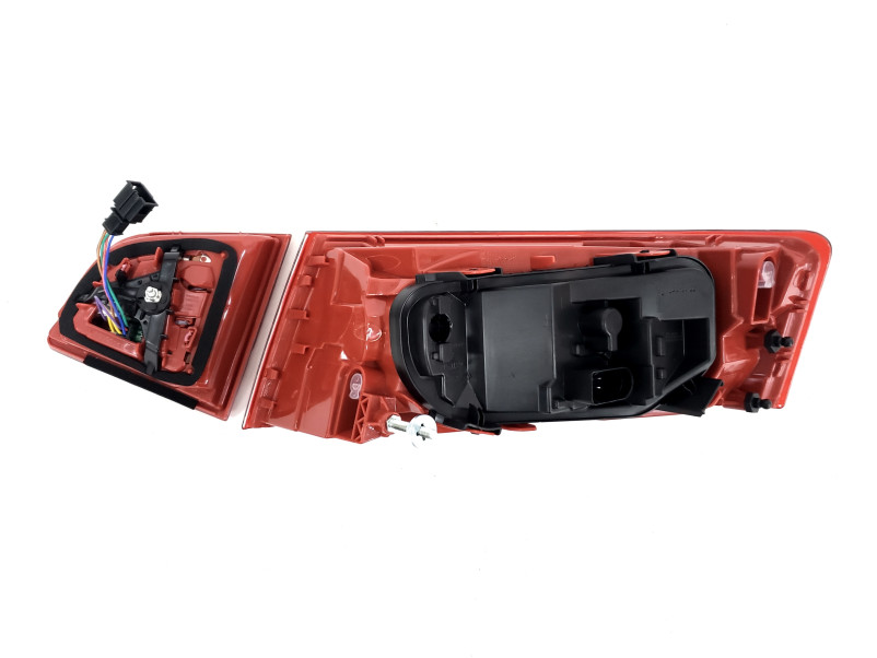 Задні ліхтарі  рестайлінг ( Європа ) Стопи ПОШКОДЖЕНІ на Audi A6 C6 2004-2011 року