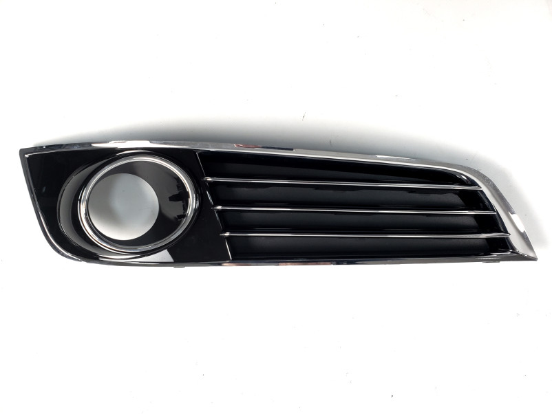 Решітки в бампер Chrome Black ( стиль W12 під дистронік ) на Audi A8 D4 2014-2017 року