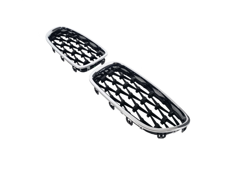 Ніздрі Diamond Black (хром рамка)  на BMW 5 Series F10 / F11 2010-2017 року
