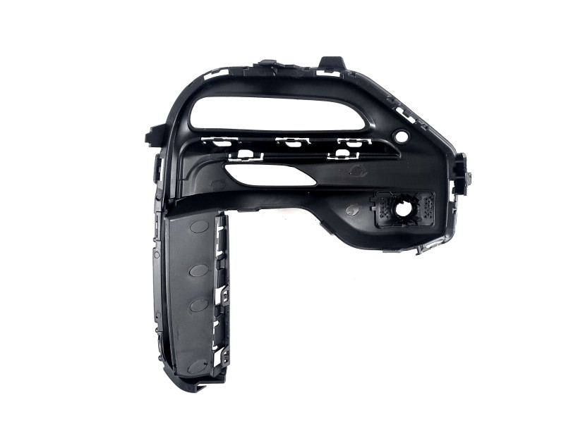 Решітки в бампер  накладка LH на BMW X5 G05 2018-2022 року