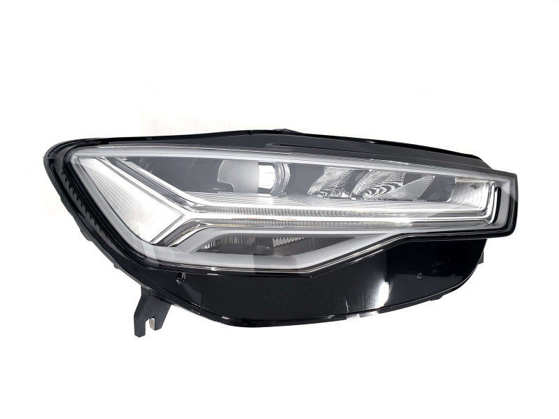 Передні фари  ( LED Європа заміна ксенона ) на Audi A6 C7 2014-2018 року
