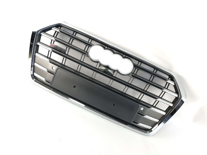 Решітка радіатора Silver Chrome ( в стилі SQ5 ) на Audi Q5 80A 2016-2020 року