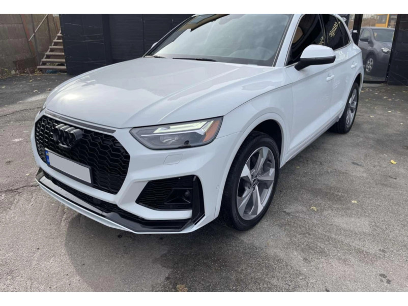 Передній бампер  ( стиль RS ) V1 на Audi Q5 80A 2020-2024 року