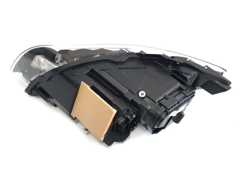 Передні фари  ( Bi-Xenon Adaptive Европа ) комплектні на Audi Q7 4L 2005-2015 року