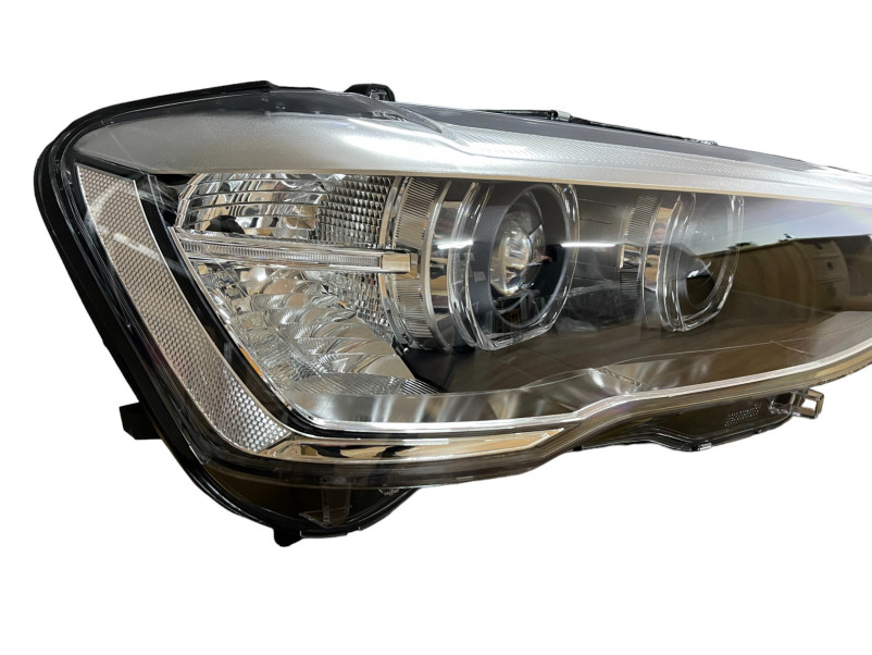 Передні фари  ( Xenon No Adaptive без блоків ) на BMW X3 F25 2014-2017 року
