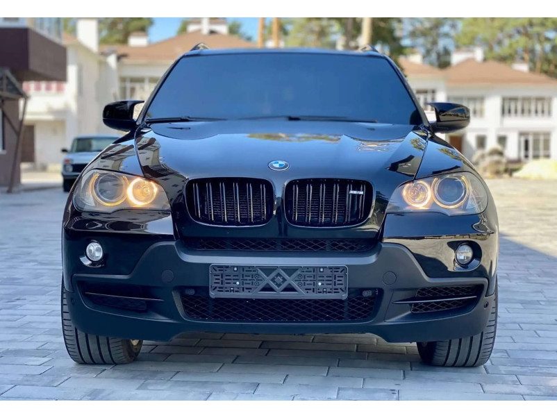 Накладки на дзеркала Чорний глянець ( M - Look ) на BMW X5 E70 2010-2013 року
