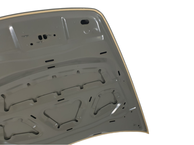 Капот  ( алюміній з герметиком ) на Porsche Cayenne 958 2010-2014 року