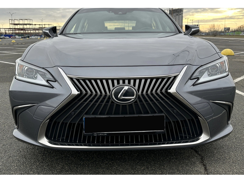 Решітка радіатора Gray ( Normal ) на Lexus ES 2018-2021 року