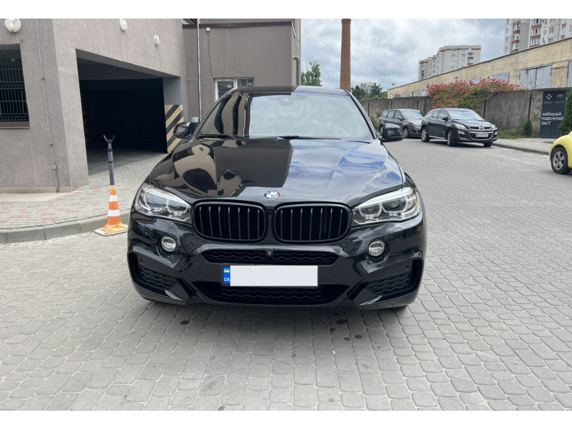 Ніздрі Чорний глянець  на BMW X5 F15 2013-2018 року