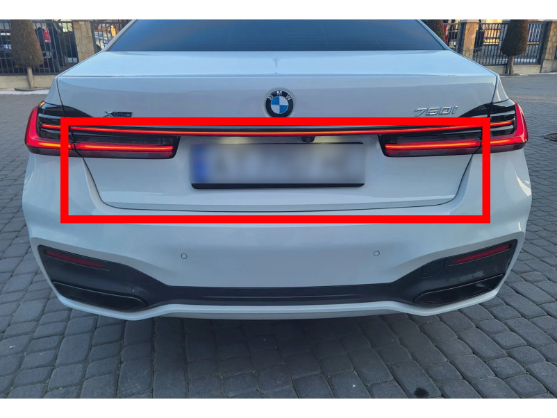 Накладки на двері  ( панель кришки багажного відділення ) на BMW 7 Series G11 / G12 2019-2023 року