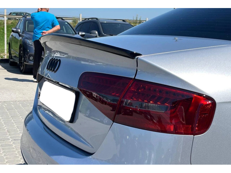 Спойлер Чорний глянець V1 на Audi A4 B8 2011-2015 року