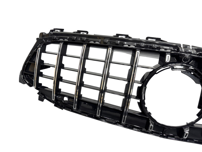 Решітка радіатора  GT Chrome Black на Mercedes-Benz CLA-Class C118 2023-2025 року