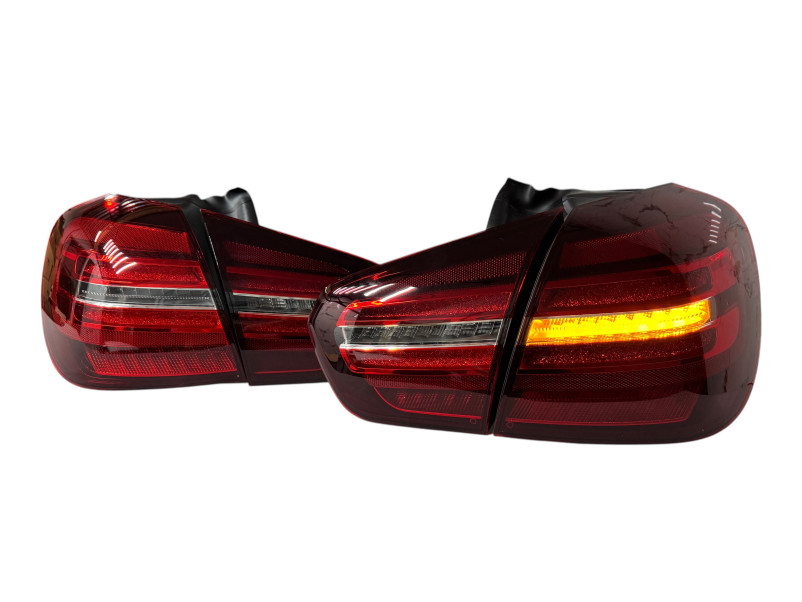 Задні ліхтарі  LED ( апгрейд в GLA X156 2017+ ) на Mercedes-Benz GLA-Class X156 2013-2017 року