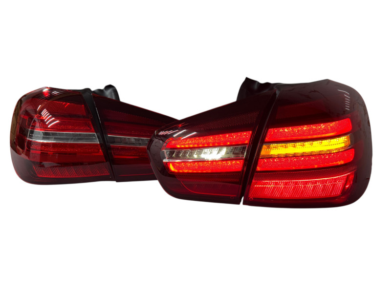 Задні ліхтарі  LED ( апгрейд в GLA X156 2017+ ) на Mercedes-Benz GLA-Class X156 2013-2017 року