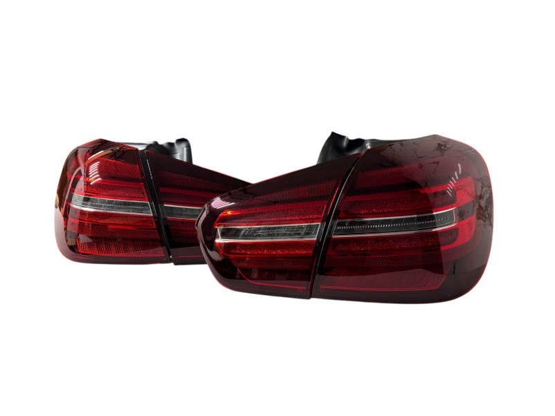 Задні ліхтарі  LED ( апгрейд в GLA X156 2017+ ) на Mercedes-Benz GLA-Class X156 2013-2017 року